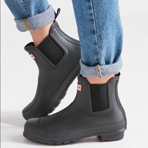 Hunter women’s original Chelsea boots in black